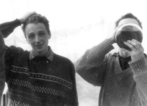 Сантим 1992, портвейн из банки пьёт Вадим Зуев ("Мёртвый Ты")